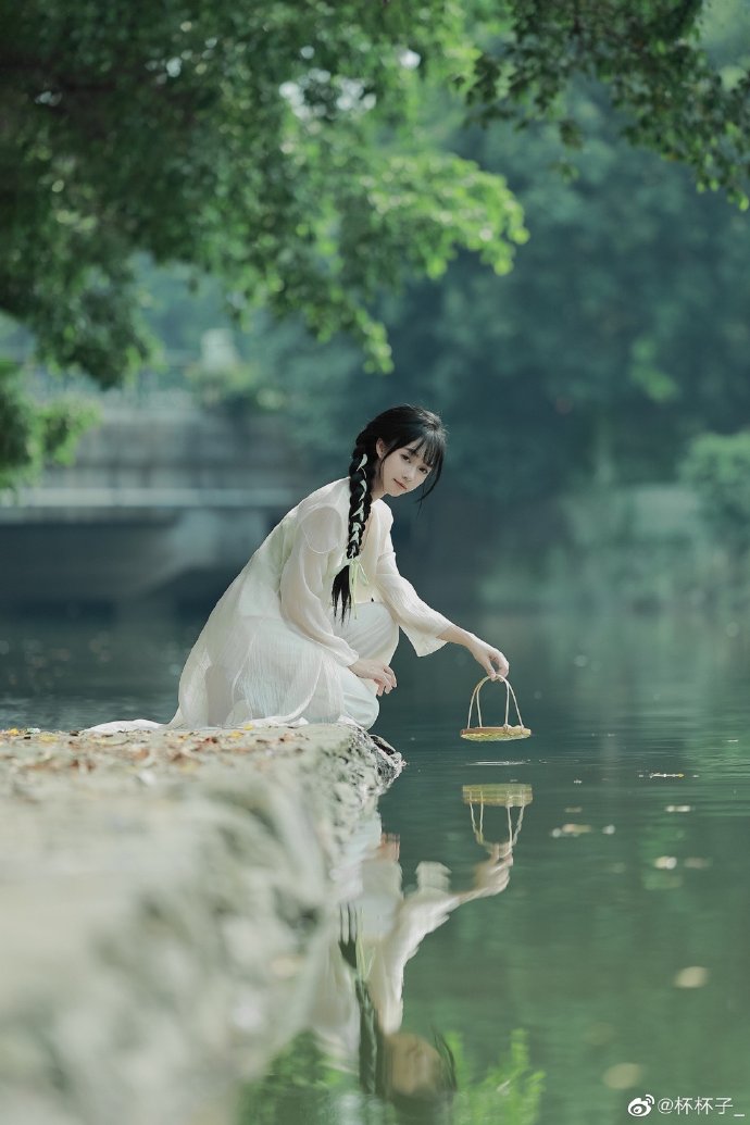 《绿灯侠》电视剧版即将亮相，HBO与DC联手打造超英探案巨制